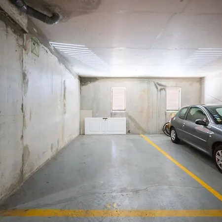 La Julia - Calme - Spacieux - Parking Prive - Climatisation Apartament
