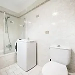 Julia Calme Spacieux - Parking Prive - Clim Apartment Menton
