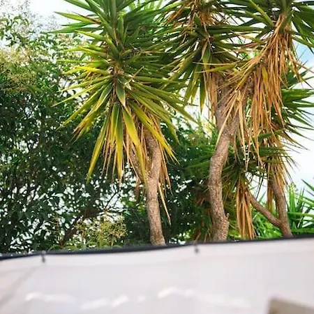 La Julia - Calme - Spacieux - Parking Prive - Climatisation アパート *
