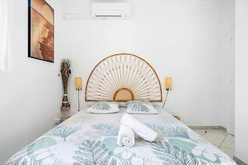 Appartement Julia -calme Spacieux - Parking Privé - Clim Menton